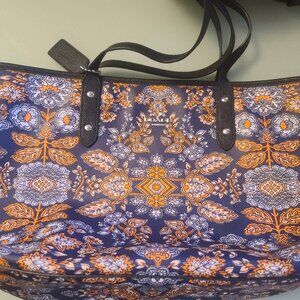 Coach tote and wristlet